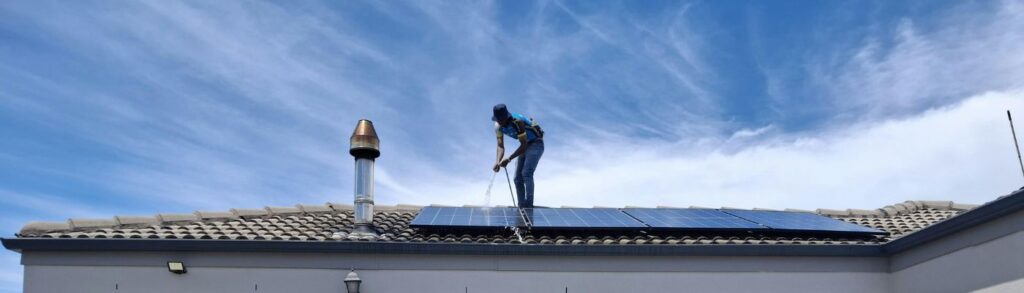 solar panels last without maintenance